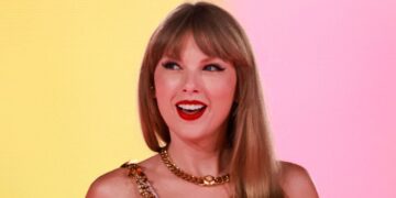 Taylor Swift Fans Erupt Over Surprise Announcement At Final Los Angeles Show