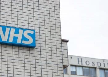 AI robots capable of carrying out attack on NHS that would cause COVID-like disruption, expert warns