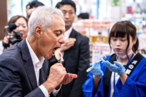 Former Chicago mayor eats Fukushima seafood amid nuclear wastewater panic: ‘We are going to all eat it’