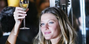 Gisele Bündchen Spills On Results Of Quitting A Longtime Habit