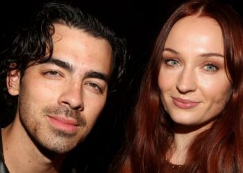 Joe Jonas Wears Wedding Ring Amid Sophie Turner Divorce Talk