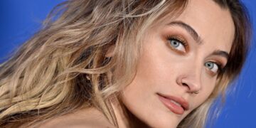 Michael Jackson's Daughter Reacts To Armpit Hair Critics