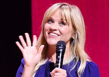 Reese Witherspoon Says You Should 'Edit Your Friendships'