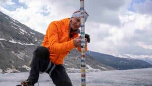 Swiss glaciers have lost 10% of volume in last 2 years due to warming temperatures, experts say