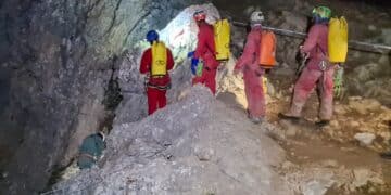 Trapped American caver Mark Dickey could be brought to surface today or tomorrow, Turkish officials say