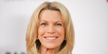 Vanna White Decides Her Future On 'Wheel Of Fortune'