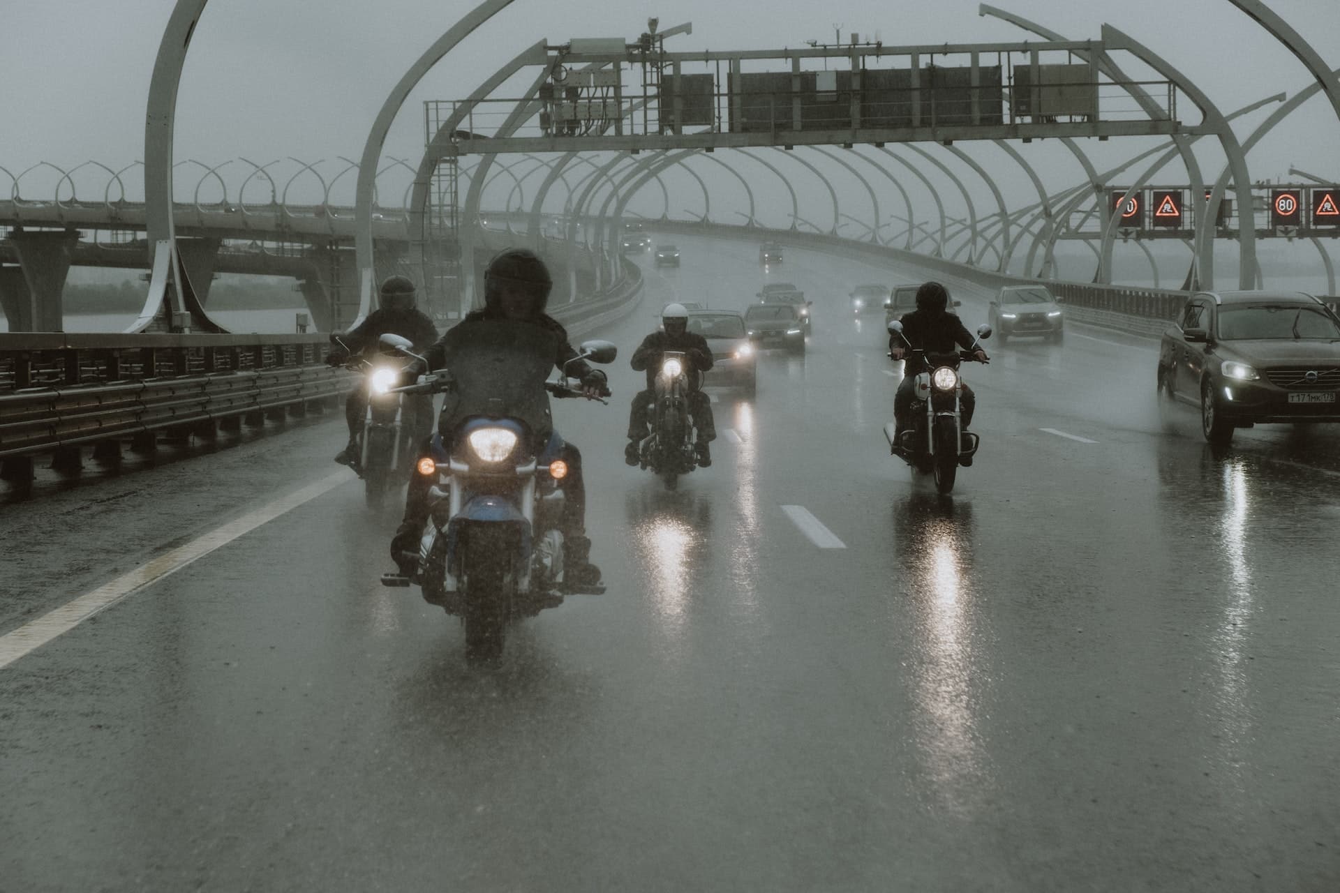 How to Plan Safe and Adventurous Motorcycle Trip across the UK