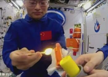 Chinese astronauts spurn accepted space norms with livestreamed fire experiment