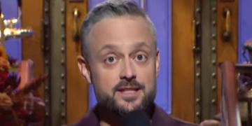 Nate Bargatze Spots How He’s ‘In The Way’ Of The Future In Stand-Up ‘SNL’ Monologue
