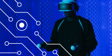 Shopping in Immersive Worlds: Bitcoin's Impact on Virtual Reality Commerce