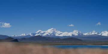 US mountaineer, Nepalese guide dead after avalanches strike Tibetan mountain