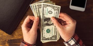 10 Ways to Quickly Earn Some Money on the Side