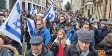 Huge crowd fills streets of London in march against antisemitism, support for Israel