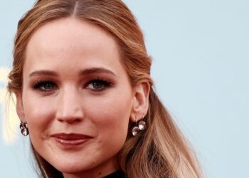Jennifer Lawrence Addresses Plastic Surgery Rumors