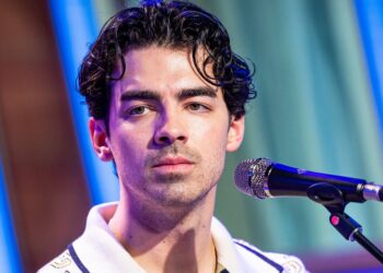 Joe Jonas Reacts To Security Guard Saying He Looks ‘Crazy In Person’