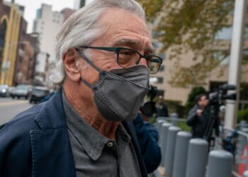 Jury Awards $1.2 Million To Robert De Niro’s Former Assistant In Gender Discrimination Lawsuit