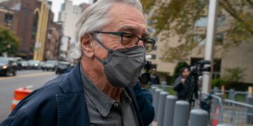 Jury Awards $1.2 Million To Robert De Niro’s Former Assistant In Gender Discrimination Lawsuit