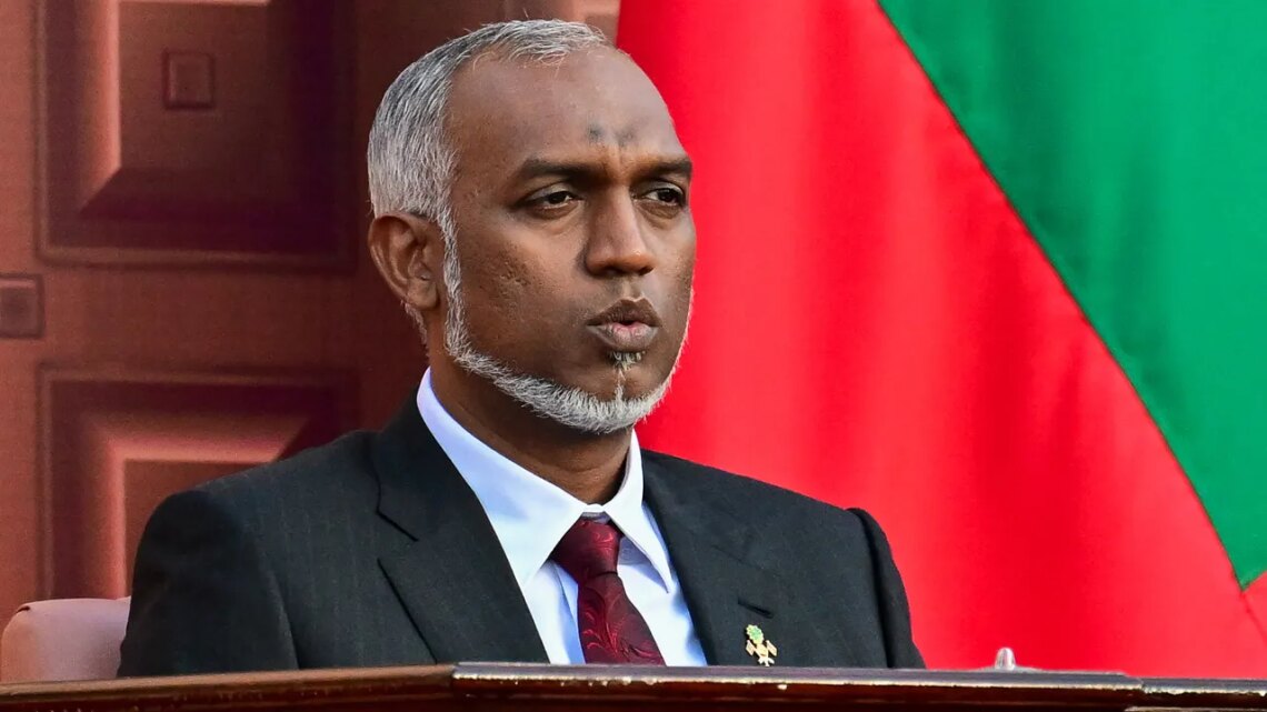 Maldives swear in new, pro-Beijing president, who vows removal of Indian troops Maldives swear in new, pro-Beijing president, who vows removal of Indian troops