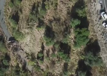 More than 30 dead, 18 injured after bus plunges into gorge in India