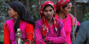 New drill bores deeper into tunnel rubble in India to create an escape pipe for 40 trapped workers