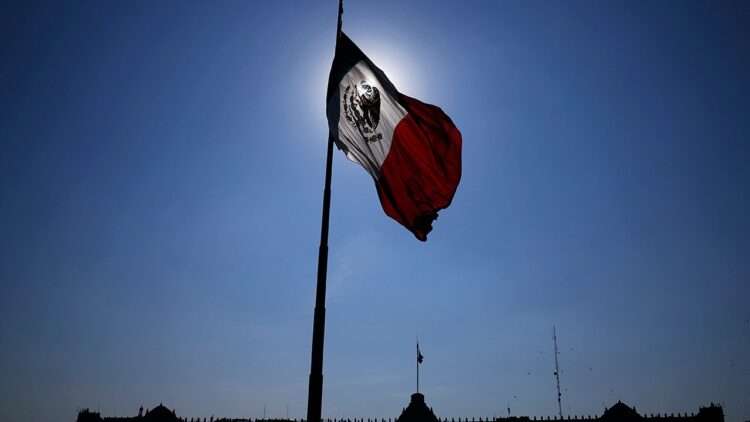 11 dead in clash between criminal gang and villagers in central Mexico