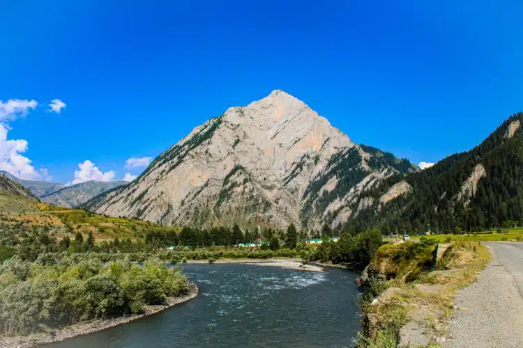 Relaxing Vacation: 6 Lesser-Known Places for Tourists to Visit in India
