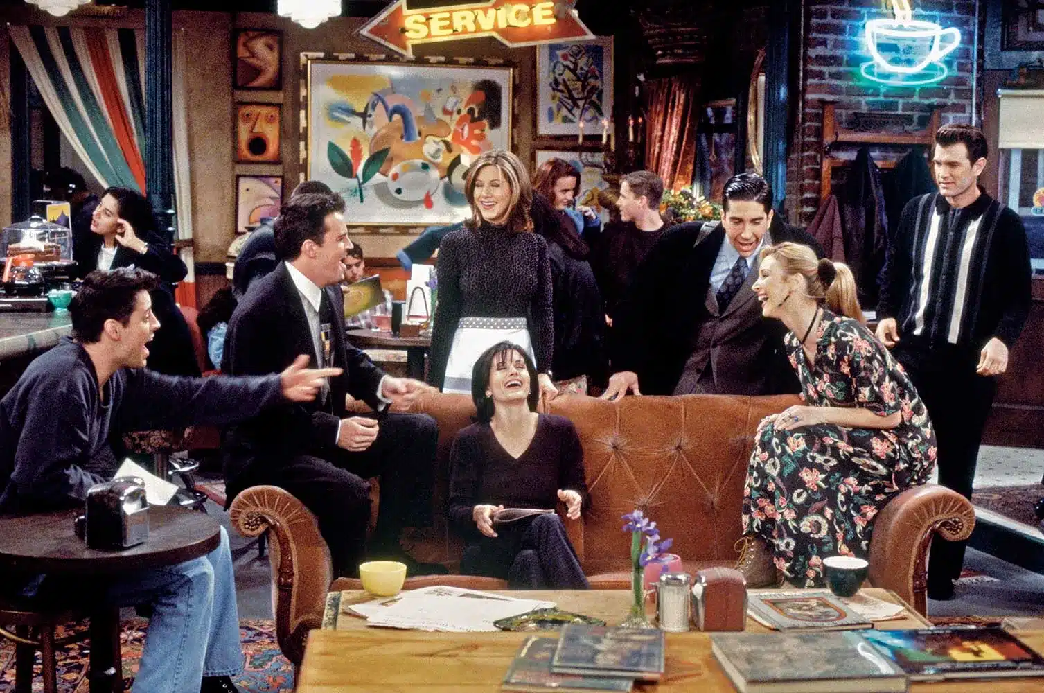 7 Best TV Sitcoms Of All Time