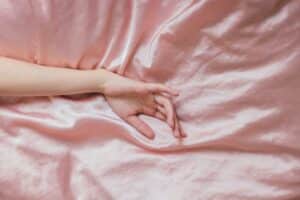 Silk Sheet Queen Bedding with a Touch of Elegance