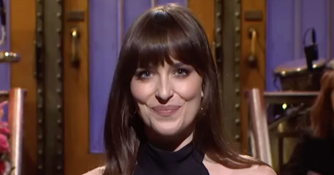 Dakota Johnson Uses Taylor Swift To Take ‘Powerful’ Swipe At Trump In ‘SNL’ Monologue