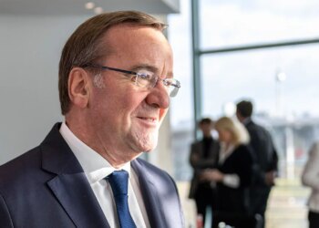 Defense Minister Boris Pistorius Warned That Germany Is Not "War Ready"