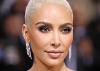 Kim Kardashian Responds To Tanning Bed Backlash On Twitter