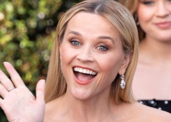 Reese Witherspoon Hits Back At Everyone Grossed Out By Snow-Eating Video