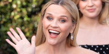 Reese Witherspoon Hits Back At Everyone Grossed Out By Snow-Eating Video