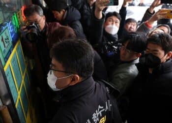 South Korean Police Raid Suspect's Home After Assault On Opposition Leader Lee