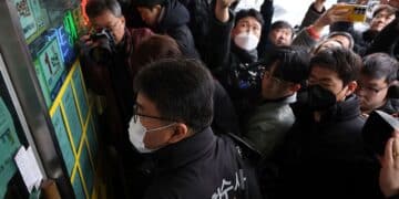 South Korean Police Raid Suspect's Home After Assault On Opposition Leader Lee