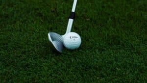Bringing the Green Indoors: A Guide to the Best Indoor Putting Greens for Golf Enthusiasts