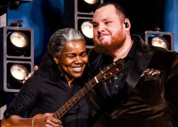 'Thank YOU For Everything!': Tracy Chapman Delights Over Sweet Luke Combs Message