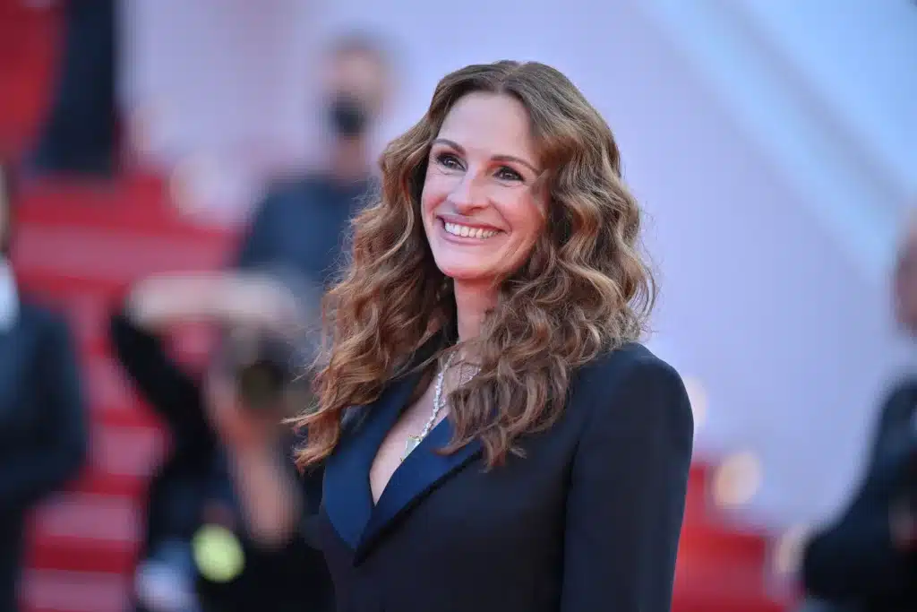 10 Best Rom-Com Movies of All Time You Should Watch The Glamorous Elites: The Top 10 Richest Actresses In The World