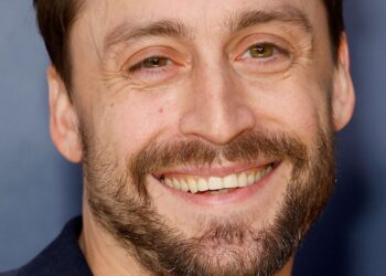 Kieran Culkin Gives Kieran Culkin-est Interview Ever At 2024 SAG Awards