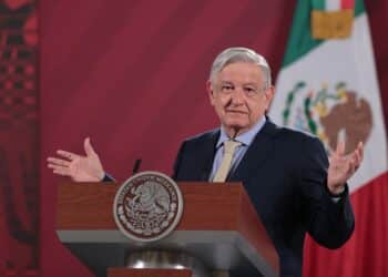Mexican president defends sharing NYT reporter’s number