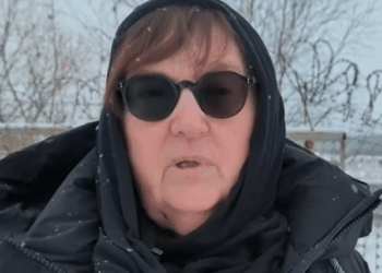 Navalny’s mother demands Putin release her son’s body