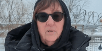 Navalny’s mother demands Putin release her son’s body