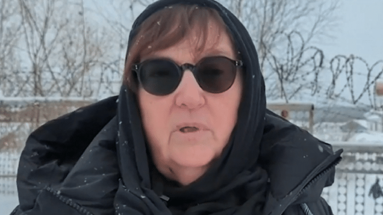 Navalny’s mother demands Putin release her son’s body