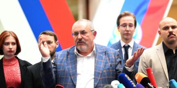 Russia presidential candidate criticizes government’s treatment of soldiers