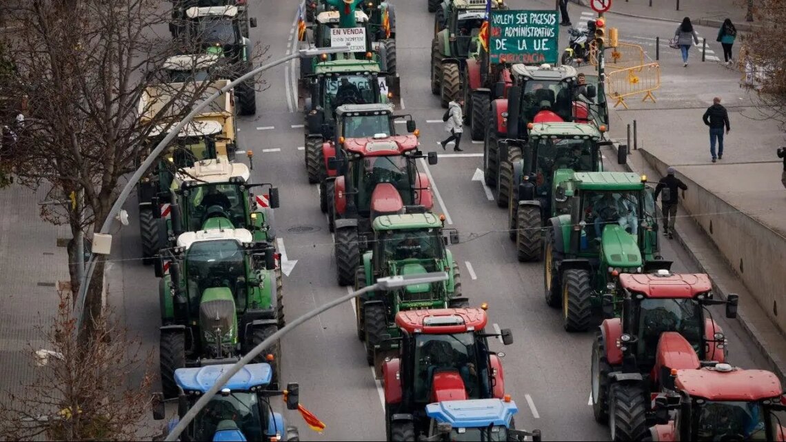 Spanish Farmers Block Highways To Protest European Union Regulations
