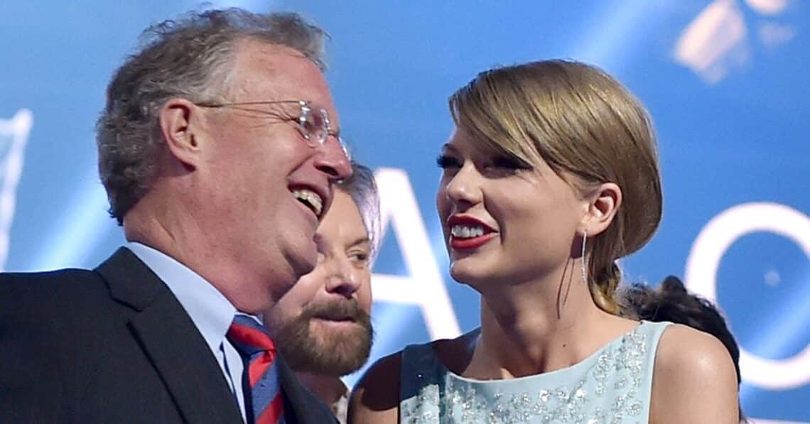 Taylor Swift's Dad Accused Of Assaulting Australian Photographer