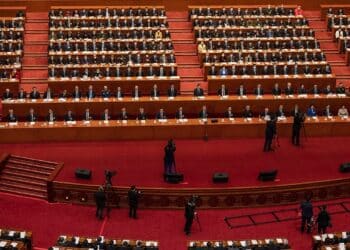 China pursues aggressive growth to prevent devastating slowdown: government aims to ‘transform’ economy