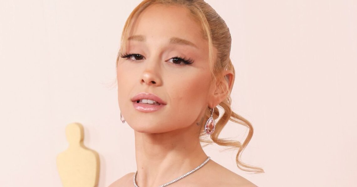 Fans Are Worried Ariana Grande Can’t Stop Speaking In Her 'Wicked' Voice After Her Oscars Appearance