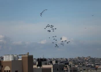 Gaza air drop mishap reportedly kills five, injures 10 as U.S., Jordan deny any involvement in incident