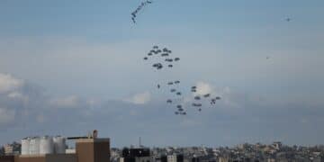 Gaza air drop mishap reportedly kills five, injures 10 as U.S., Jordan deny any involvement in incident